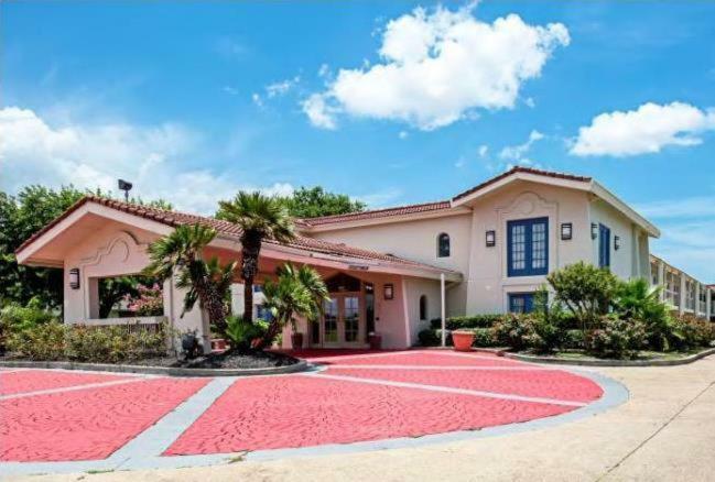 Scottish Inns & Suites Texas City Buitenkant foto